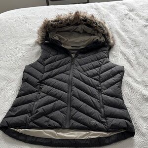 Eddie Bauer Charcoal Quilted Vest with Faux Fur Trim